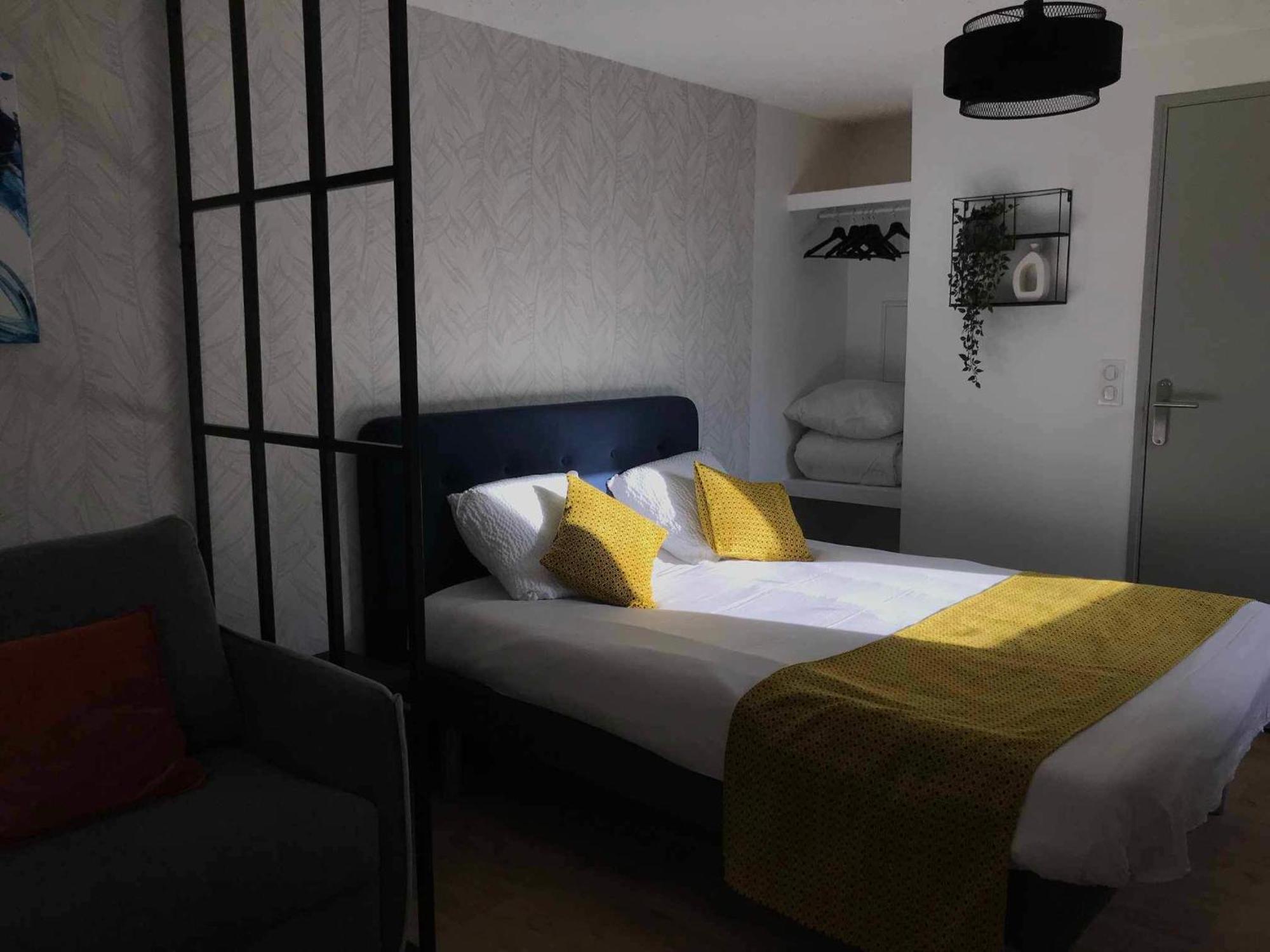 Cit'Hotel Design Booking Evry Saint-Germain-Les-Corbeil Senart المظهر الخارجي الصورة